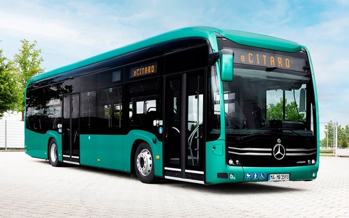 Mercedes-Benz eCitaro prichádza s novou generáciou batérií. V rovnakej veľkosti majú viac energie